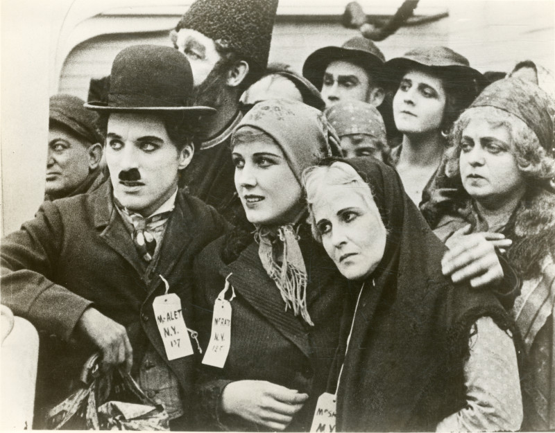 Chaplin, Purviance in "The Immigrant"